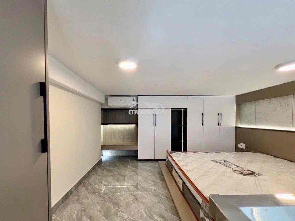 Cho thuê chdv có ban công rộng 30m2 gần đh văn hiến - Ảnh 3