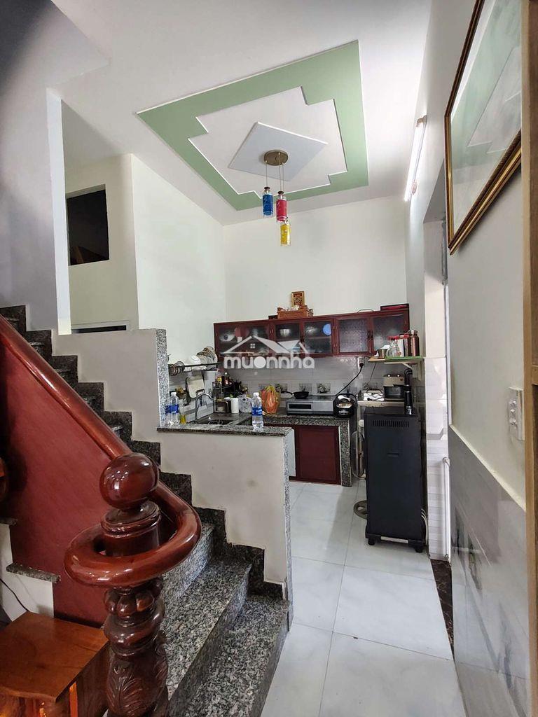 Nhà 3 mặt tiền hẻm - 4