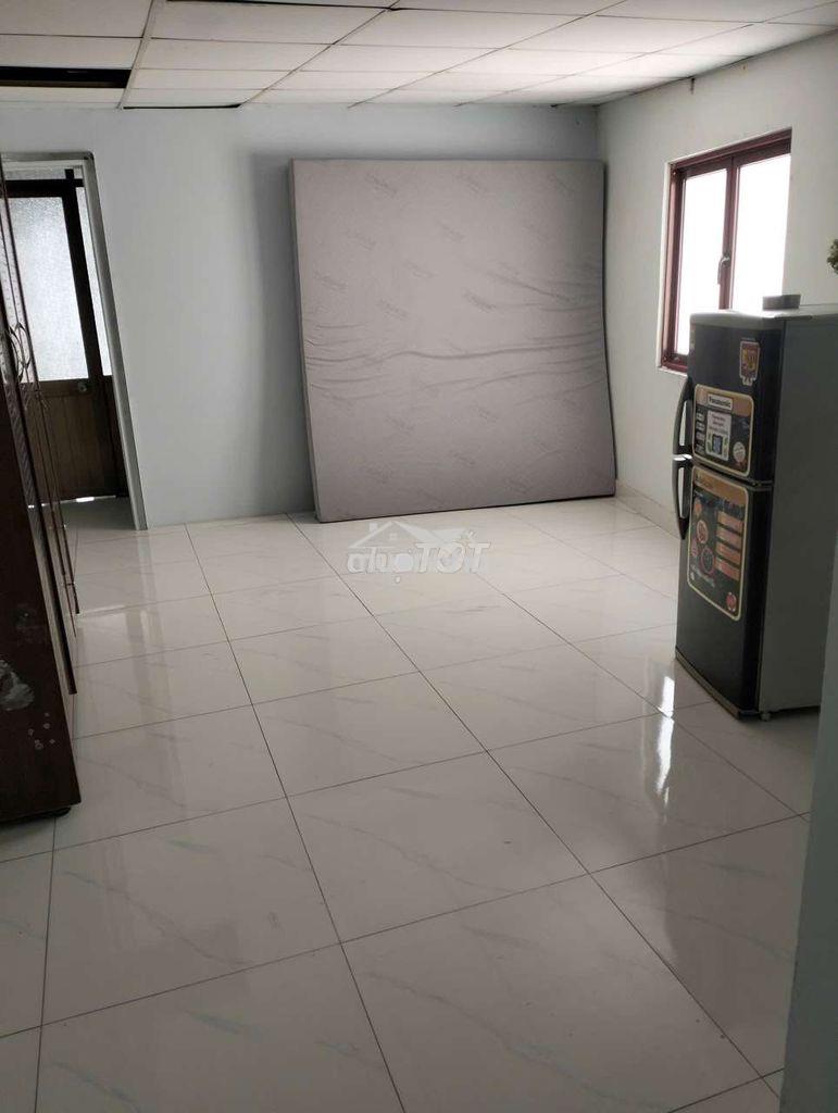 Cho thuê 1phòng trọ full nội thất dt 24m² có ban công, bếp và xe dưới  - 3