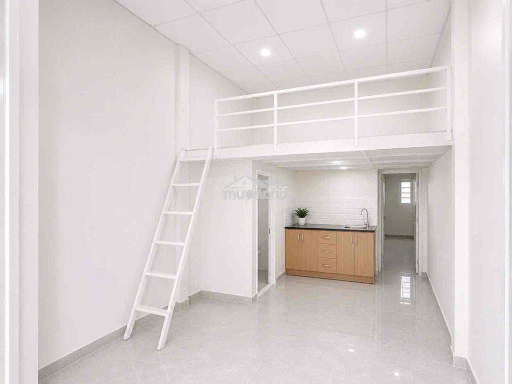 Ban công cửa sổ trời ngay dương quảng hàm - 3
