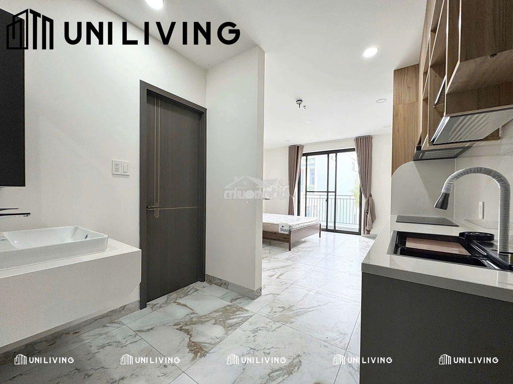 Studio ban công cửa sổ nhà mới xây, nội thất cao cấp gần q1 - 2