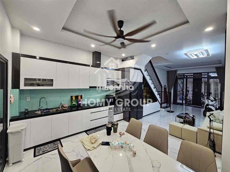 Ngay đường 12 hiệp bình phước- bệnh viện hạnh phúc - nhà 3pn 4wc