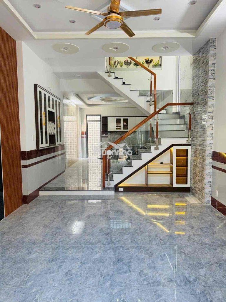 Nhà đẹp 4 tầng ngay trường đại học tài chính - 6.6 tỷ - Ảnh 2