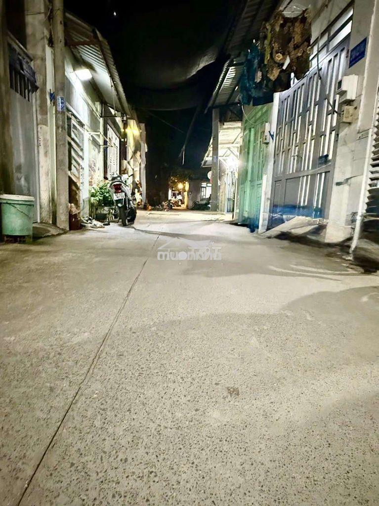 Hẻm ô tô 92 m2 chỉ 4,x tỷ