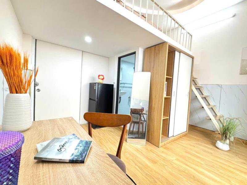 Căn hộ có gác cực xinh  ban công to thang máy  50m2  gần pearl plaza vinhome central park  landmark81 bình thạnh - 3