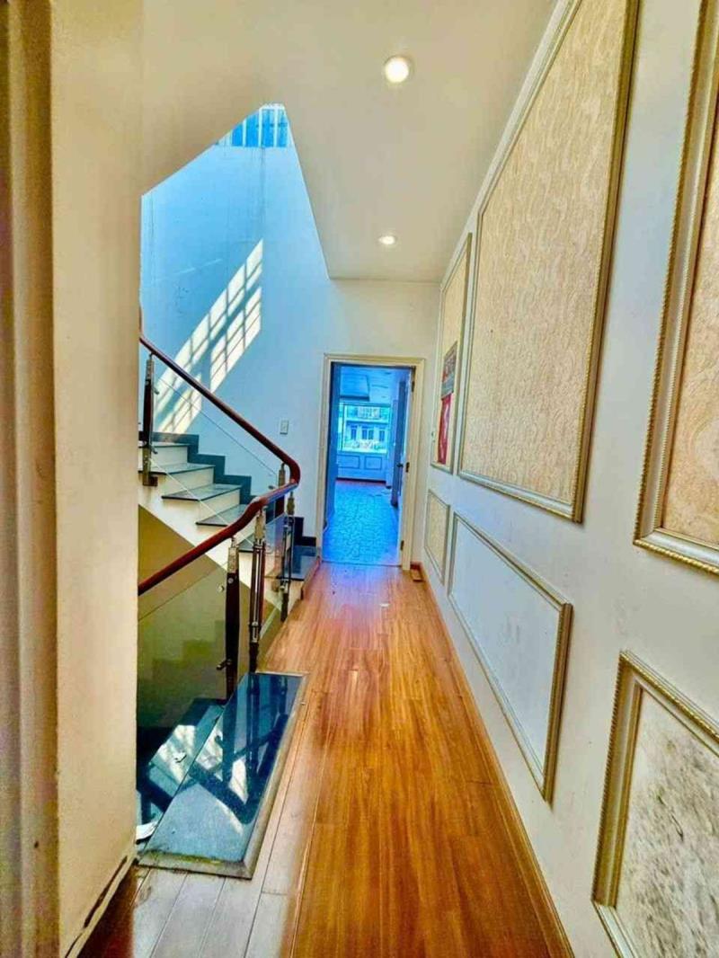 Mặt tiền kinh doanh  3/2 - q. 11 - 5 tầng - dt: 50m2 - 15 tỷ 7 - 3