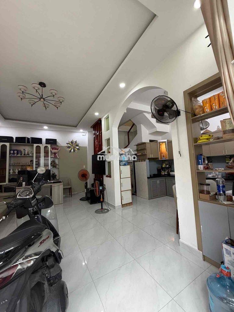 Nhà hẻm xe hơi - ngay cv làng hoa - 52m2 - 5.35 tỷ - 3