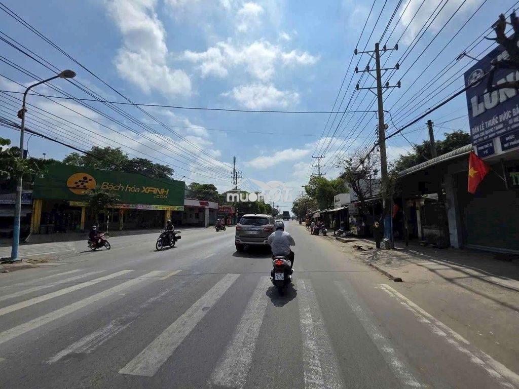 Xưởng đông hòa dt 3850m gia 24 triệu  - 2