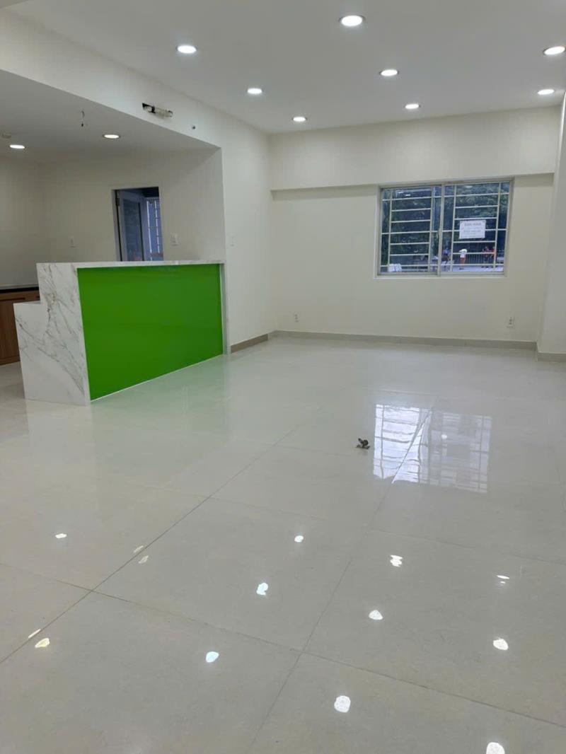 Bán căn hộ tầng trệt phú mỹ thuận. 144m2, 3pn, 3wc tiện ở, buôn bán, sổ hồng. giá: 4,9 tỷ