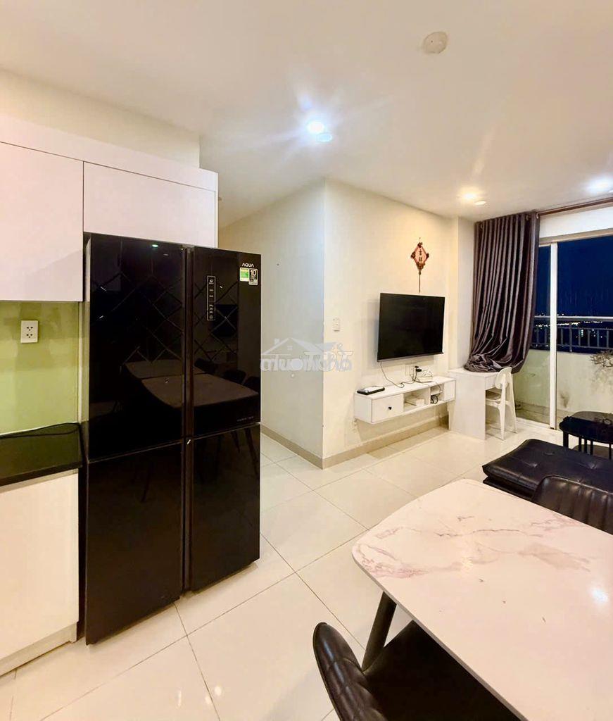 Cho thuê căn góc 3pn; nhà trống & đầy đủ nội thất. lh hương xem nhà - 2