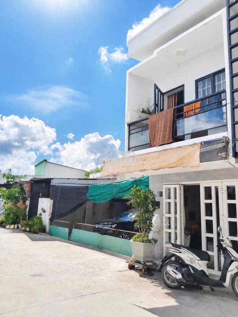 Nhà 1.75tỷ     3.2 x 10m     1 lầu    2 phòng ngủ