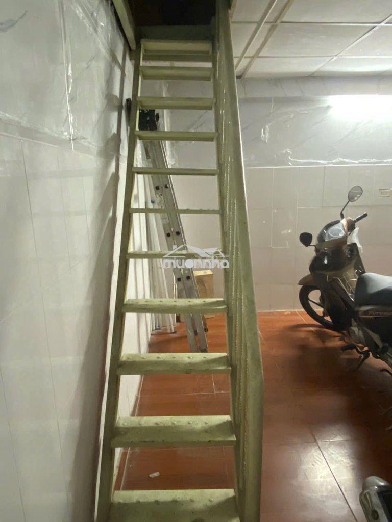 Phòng mặt tiền đinh bộ lĩnh ngay bến xe, 40m2, 5tr - Ảnh 2