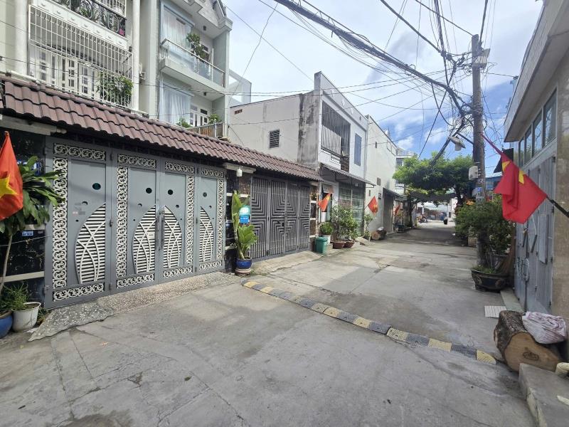 Bán nhà 3 tầng 4 x 21 hẻm 6m sát mặt tiền tân thới hiệp 21, gần dương thị mười - Ảnh 2