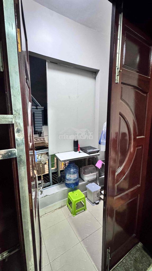 Pass phòng đi bộ cao đẳng công thương , tách bếp ban công - Ảnh 3