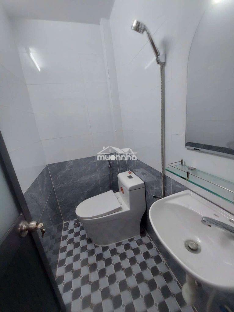 Bán nhà đường phạm thế hiển p7.q8 dt.3m5×4m2 } 1 lầu 1  phòng 1 toilet - 4