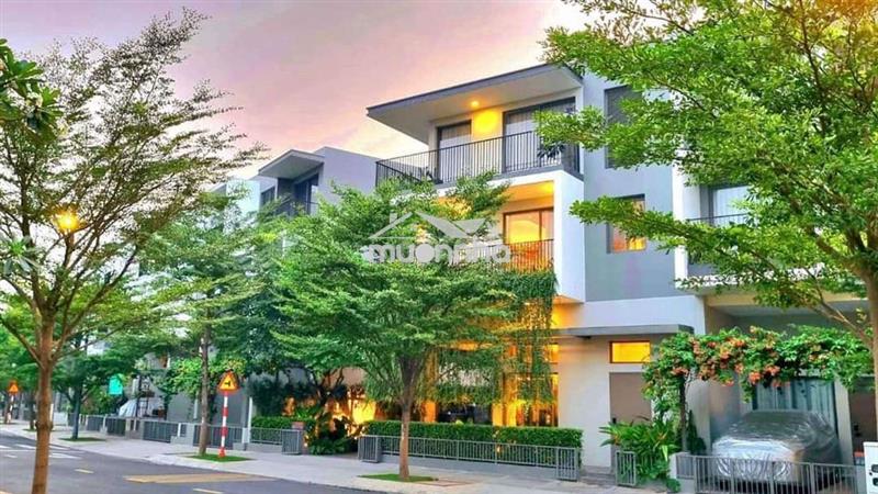 Nhà phố the standard ( 2 suất nội bộ cdt ) 