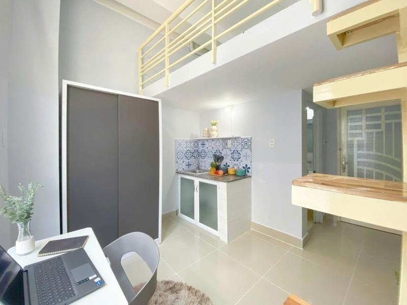 Cho thuê căn hộ duplex cửa sổ trời lớn