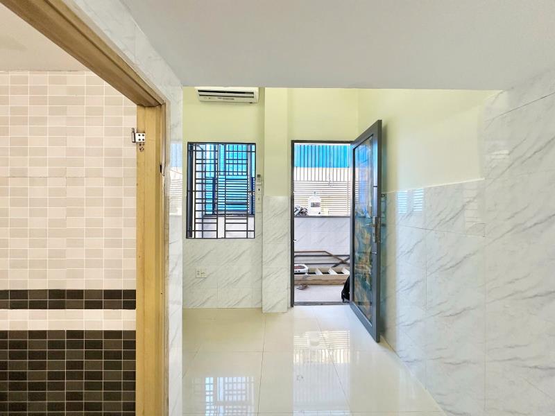 Phòng trọ tân phú dạng duplex có nội thất cơ bản đầy đủ, sạch sẽ, rộng thoáng, cửa sổ hành lang  - Ảnh 4
