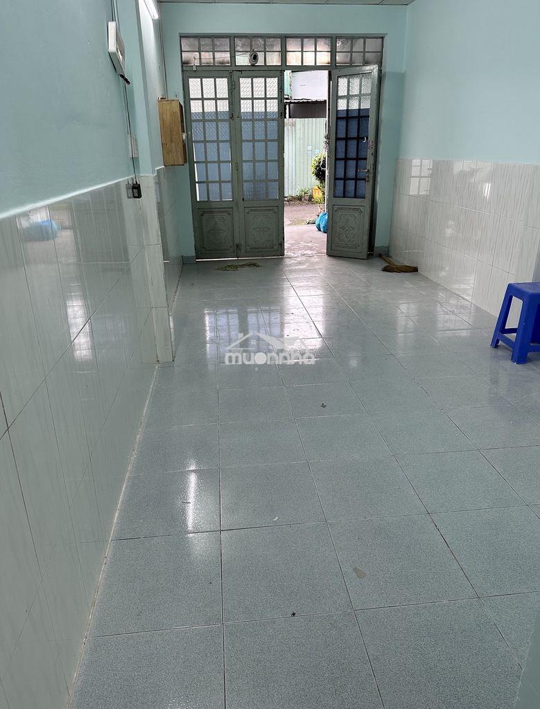 Chính chủ, nhà 45m2, sân đậu xe hơi, đường rất rộng, kv an ninh. - 3