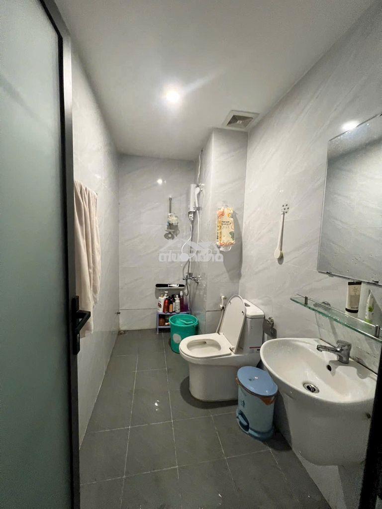 Star tower. chủ thở ôxy 1,8 tỷ. rút ống thở được: 1,330 tỷ - Ảnh 2