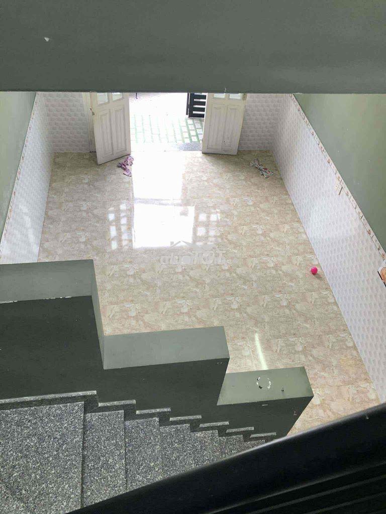 Cho thuê nhà hxh 4x10 1 lầu đúc phan anh gần chợ phú lâm 2pn 2wc - 3
