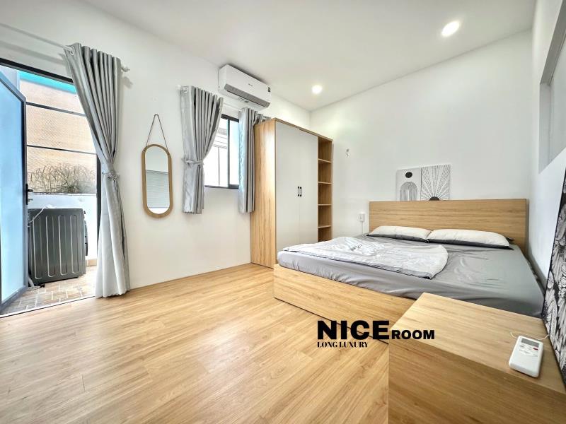 Cho thuê căn hộ 1pn tách bếp ban công full nội thất đường ung văn khiêm gần gtvt, ngoại thương , uef , hutech và hàng xanh