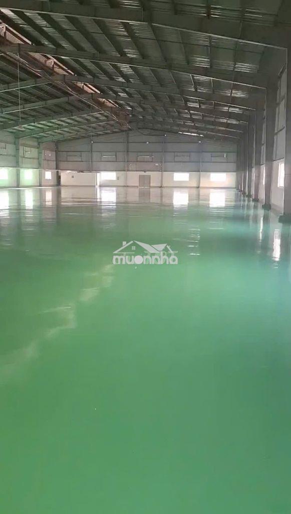 Cho thuê xưởng 2700m2 + 3000m2 tân uyên , pccc tự động ,giấy tờ đầy đủ
