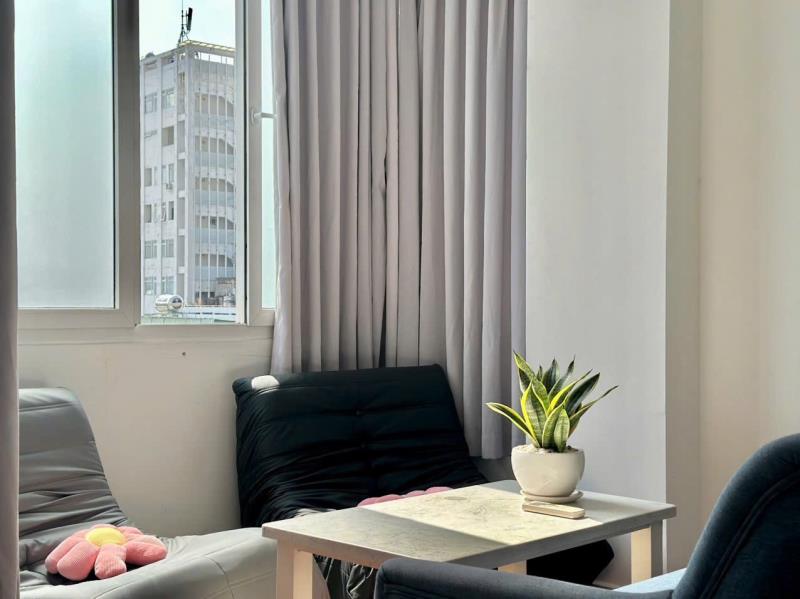 Thuê ngay căn hộ tách bếp 50m2 ban công siu thoáng sát q1 an ninh cao - Ảnh 2