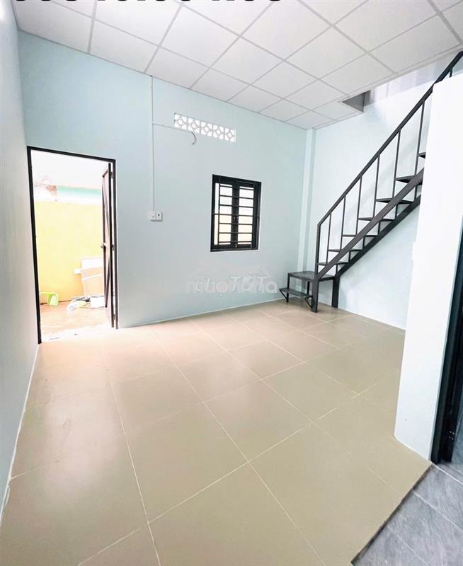 Dạng nhà nguyên căn 1 trệt 1 lửng siuuu rộng ngay chợ tân hương