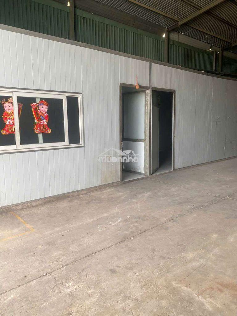 Xưởng tpk tân uyên 860m² xưởng 600m² điện 160kva đường cont giá 28tr - 3