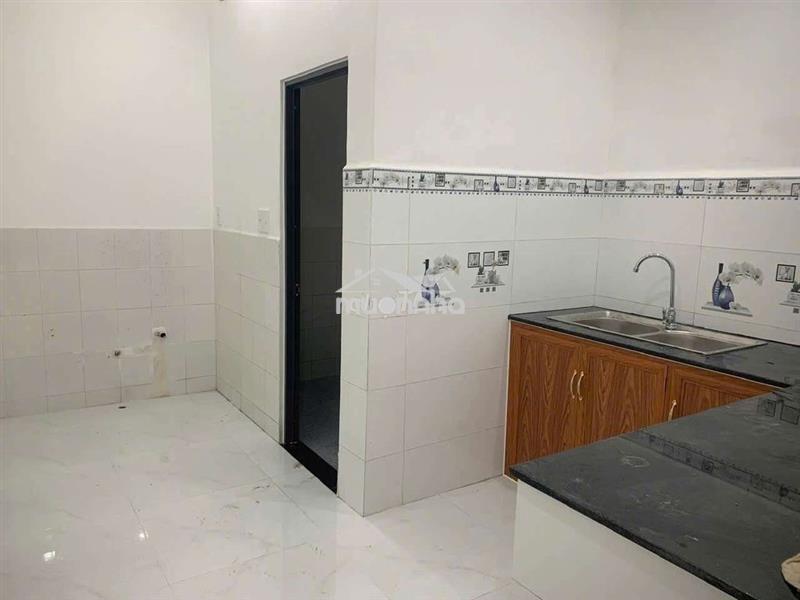 Cho thuê nhà đường âu dương lân p3.q8 dt.3m2×17m } 2lầu 3phòng 2toilet