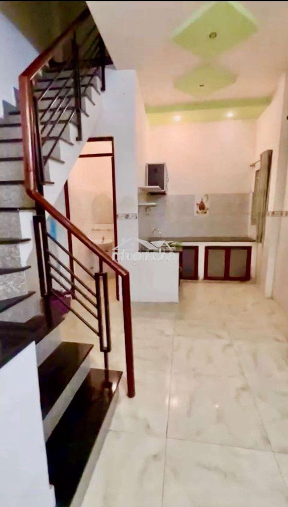 Nhà góc mặt tiền hẻm - Ảnh 4