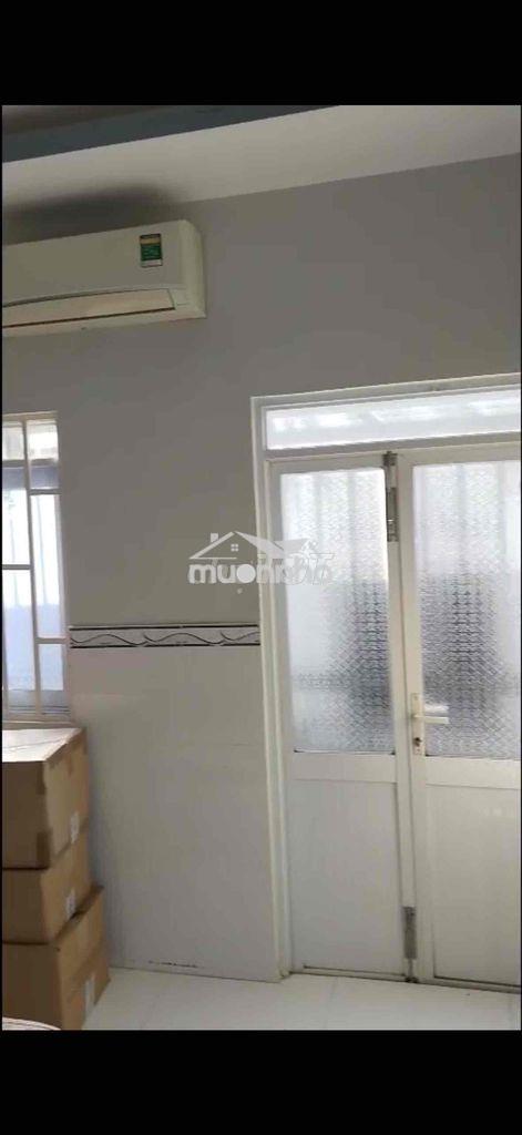 Nhà bán giá 1tỷ270 mặt tiền hẻm xe hơi gần trường hc le van luong - Ảnh 2