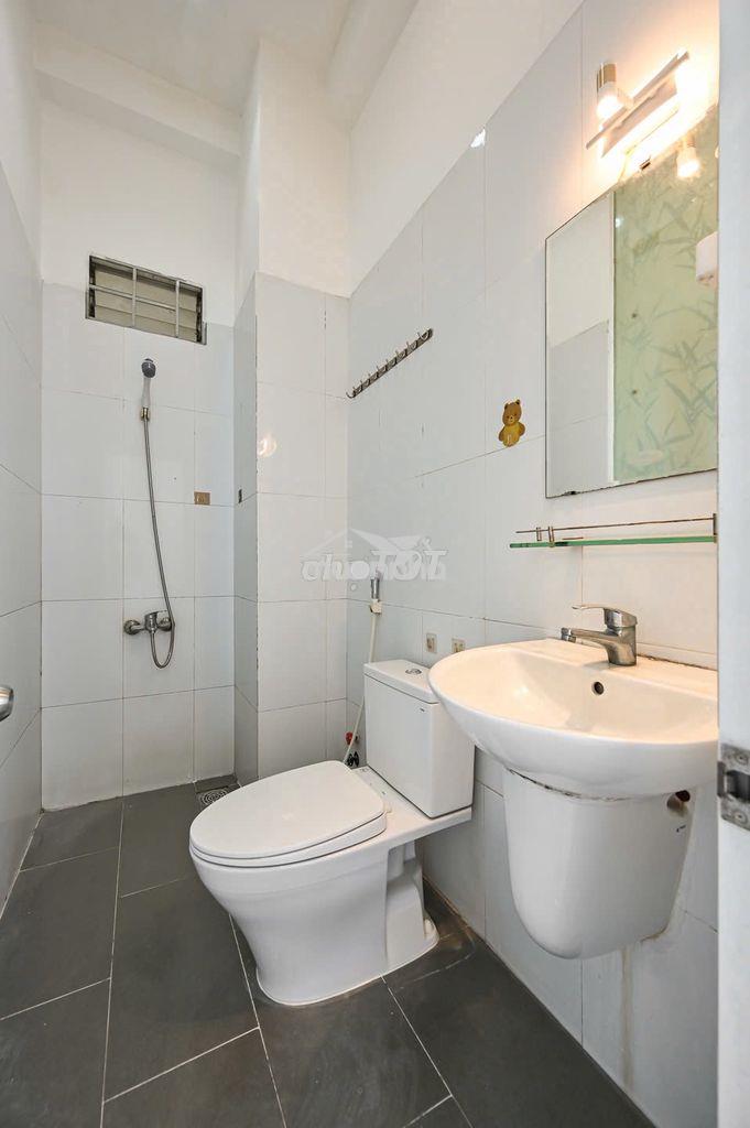 Cho thuê nhà mặt tiền kinh doanh  vừa làm văn phòng – vị trí đắc địa - 2