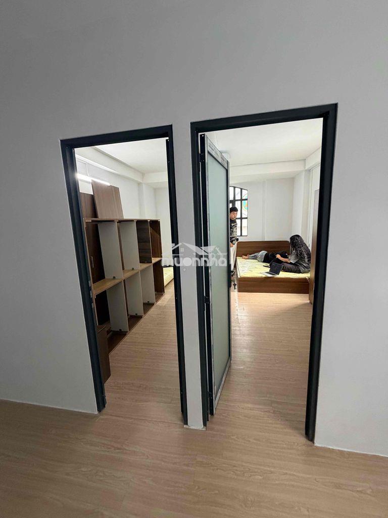 Chính chủ cho thuê căn hộ 2 phòng ngủ 70m2 không giới hạn người ở - Ảnh 2