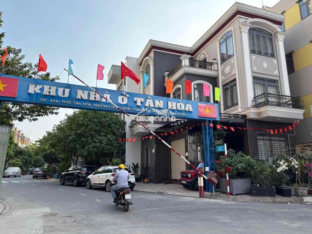 Căn góc kinh doanh cafe văn phòng dân cư đông đúc - 2