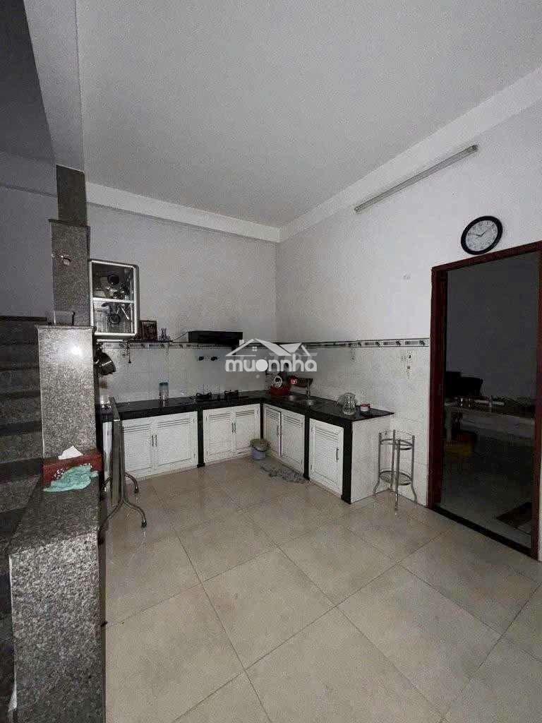 Nhà lầu gần go dĩ an giá 11 triệu - Ảnh 4