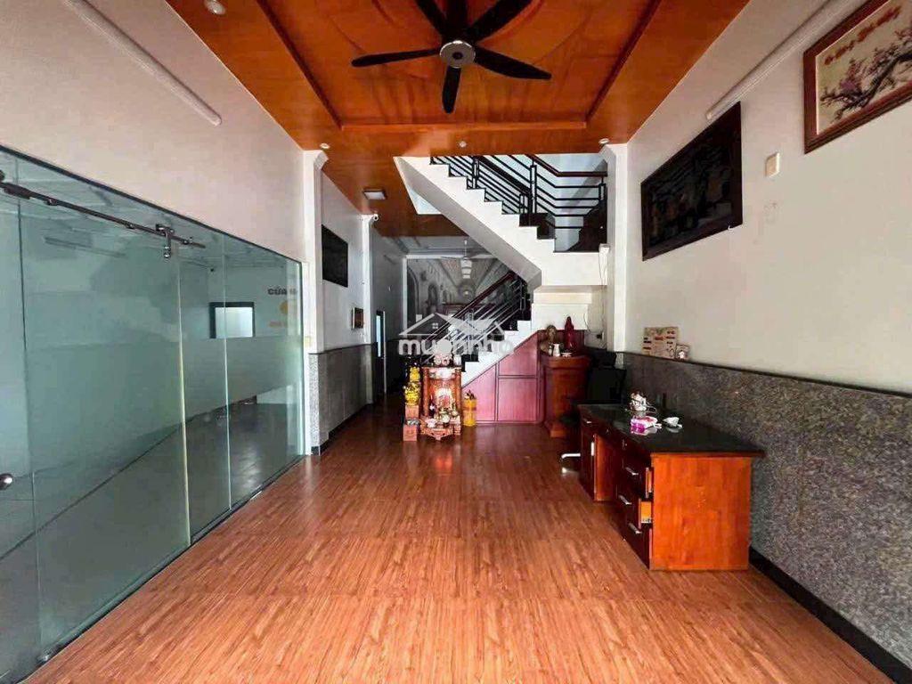 Nhà mặt tiền gần siêu thị go dĩ an - Ảnh 2