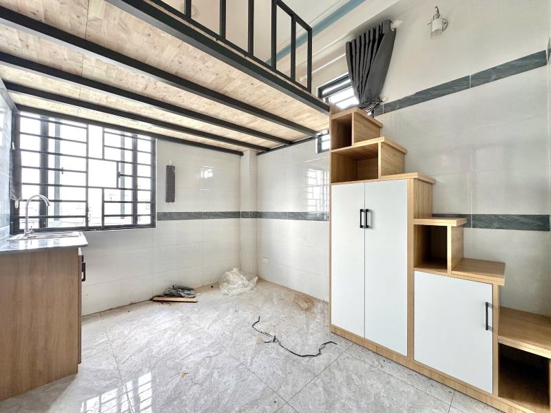 Sẵn phòng có gác mới xây ngay chợ bình trị đông