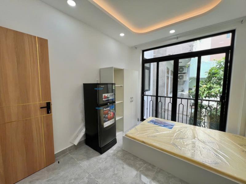 Cho thuê nhà mới ban công full nội thất đường bạch đằng gần uef, hutech , hồng bàng , gtvt và hàng xanh - Ảnh 3