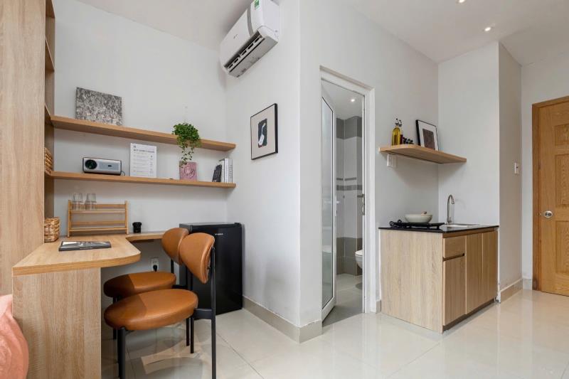 Cho thuê phòng ban công sáng thoáng - xa bếp - full nội thất cao cấp ở khu phan xích long phú nhuận gần uef hiu hutech sát q1 - Ảnh 4