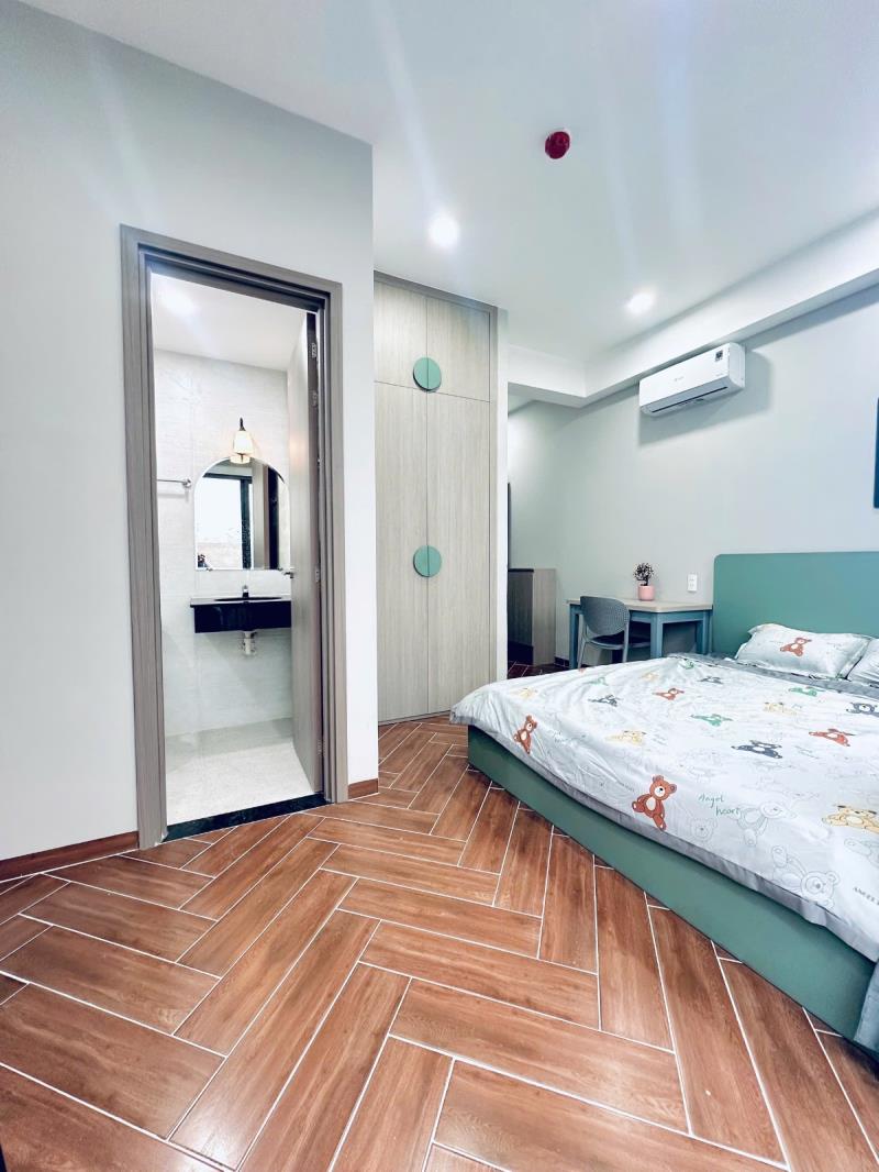 Căn hộ ban công lớn - máy giặt riêng - xa bếp - full nội thất cao cấp ở bùi đình tuý, bình thạnh gần hàng xanh, uef hiu hutech, giáp quận 1 - Ảnh 4