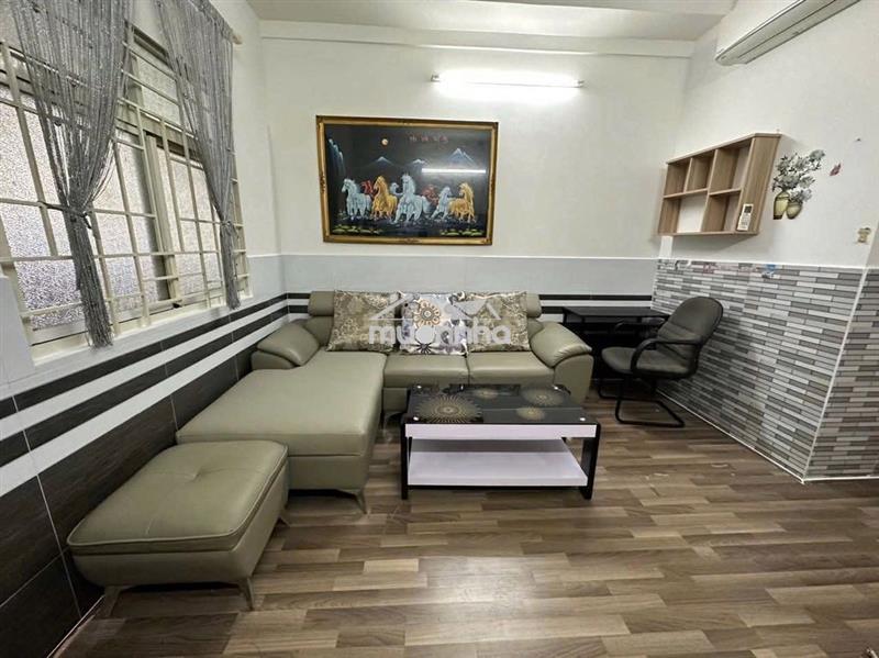 Căn góc 60m2 tại c/c h2, nội thất đầy đủ.