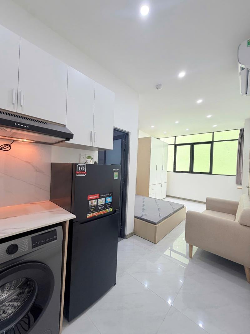 Cho thuê căn hộ 1pn cửa sổ lớn đường tăng bạt hổ quận bình thạnh, sát bên q1 - gần hutech, ngoại thương, văn lang - Ảnh 2