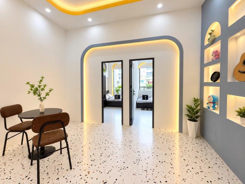 Căn hộ 2pn + 1 phòng khách – ban công, cửa sổ view mặt tiền siêu chill