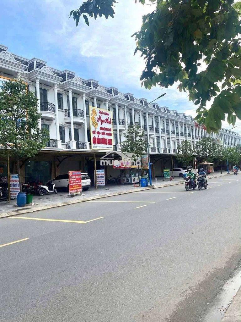 Nhà mặt tiền nguyễn thị khắp 