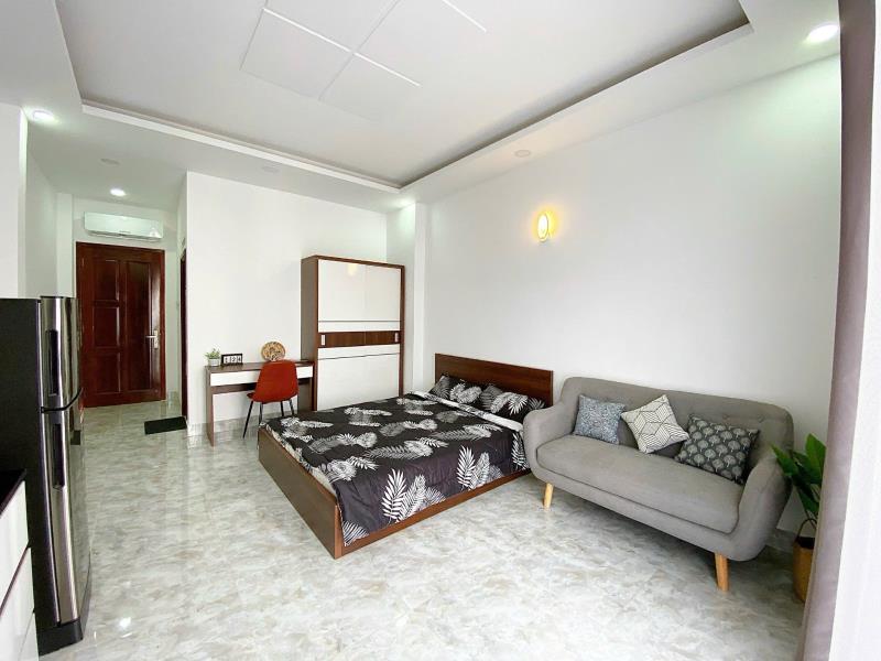 Thuê ngay căn hộ ban công tone đơn giản mới 100% ngay nguyễn thượng hiền gần khu phan xích long giáp quận 1,3 khu an ninh  - Ảnh 3