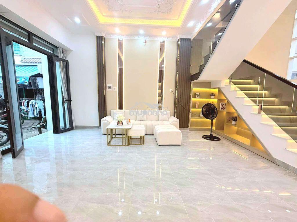 Nhà 5x9m 2 tầng hẻm xe hơi kế phú mỹ quận 7 4.99 tỷ - Ảnh 2