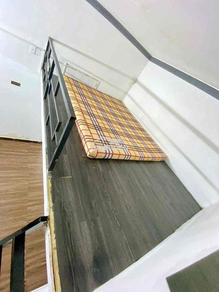 Phòng full nội thất gác lửng - Ảnh 2