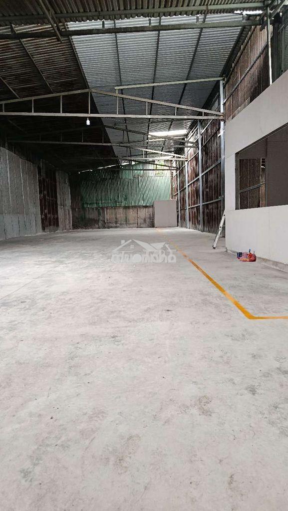 Kho xưởng 272m hiệp bình 3 pha tải lớn gần ql 13 có văn phòng - Ảnh 2